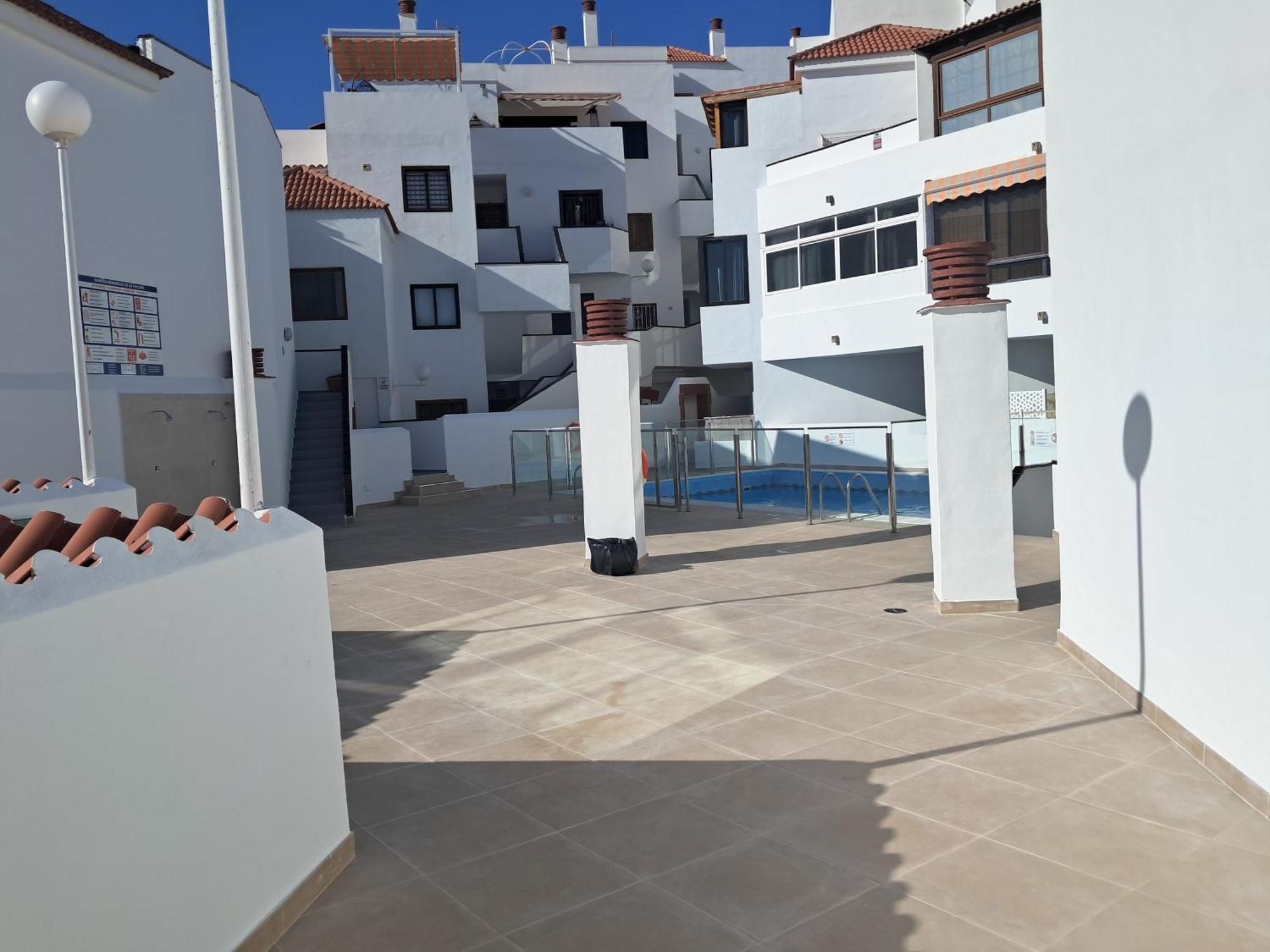 Beach 400Mtr, Top Of Mountain With Spectacular Surround View 200Mtr Los Cristianos  Εξωτερικό φωτογραφία